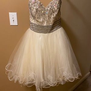 Anjeeli Short Dress. WORN ONCE.